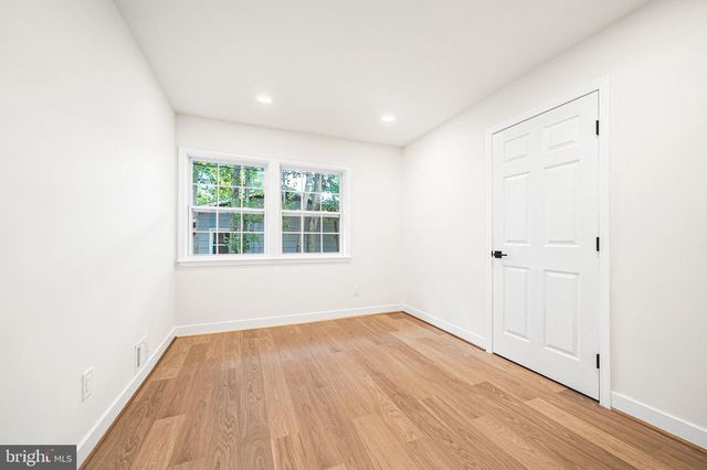 2308 WILLIAM AND MARY DR, Alexandria, VA 22308