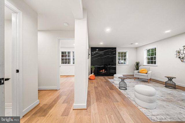 2308 WILLIAM AND MARY DR, Alexandria, VA 22308