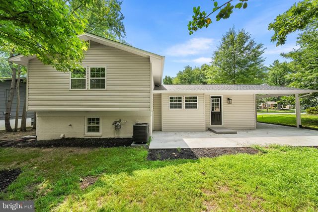 2308 WILLIAM AND MARY DR, Alexandria, VA 22308