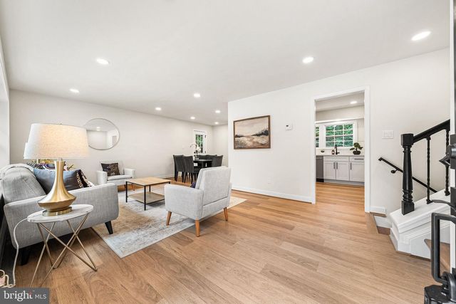 2308 WILLIAM AND MARY DR, Alexandria, VA 22308