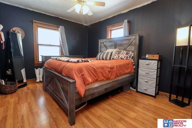 2924 S 13th Street, Lincoln, NE 68502