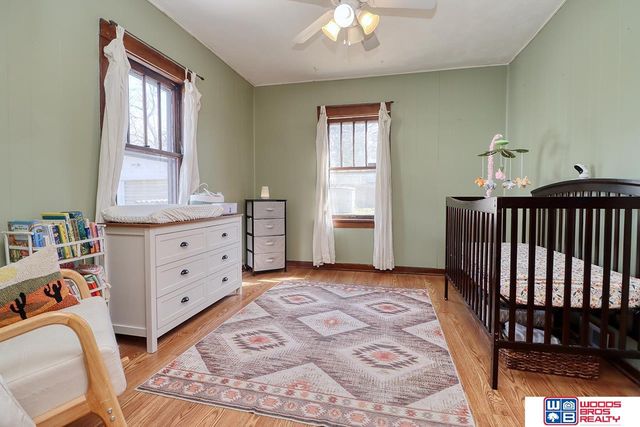 2924 S 13th Street, Lincoln, NE 68502