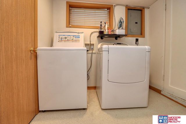 2924 S 13th Street, Lincoln, NE 68502