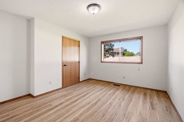 1904 S Century Ln, Spokane Valley, WA 99037