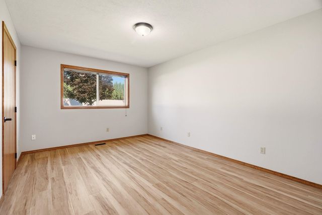 1904 S Century Ln, Spokane Valley, WA 99037