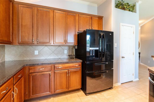711 Levi Bend, Magnolia, TX 77354