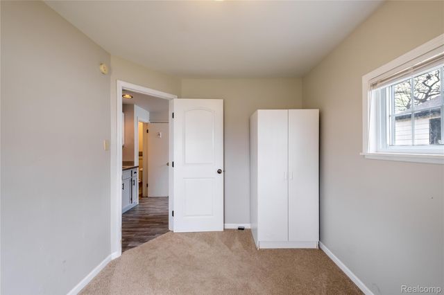 1377 Allen Street, Burton, MI 48529