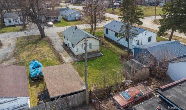 1377 Allen Street, Burton, MI 48529