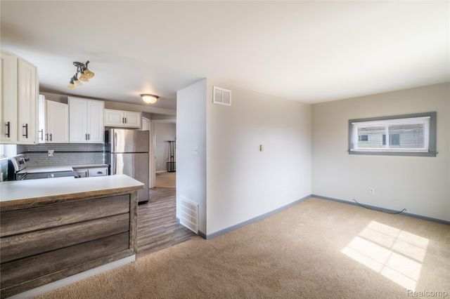 1377 Allen Street, Burton, MI 48529