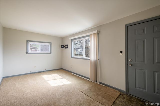 1377 Allen Street, Burton, MI 48529