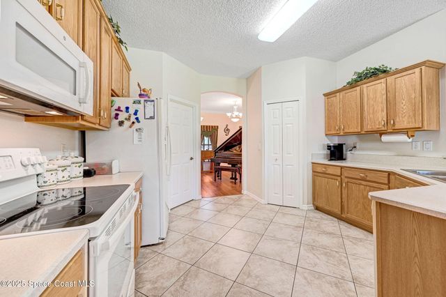 426 Cortez Road NW, Palm Bay, FL 32907