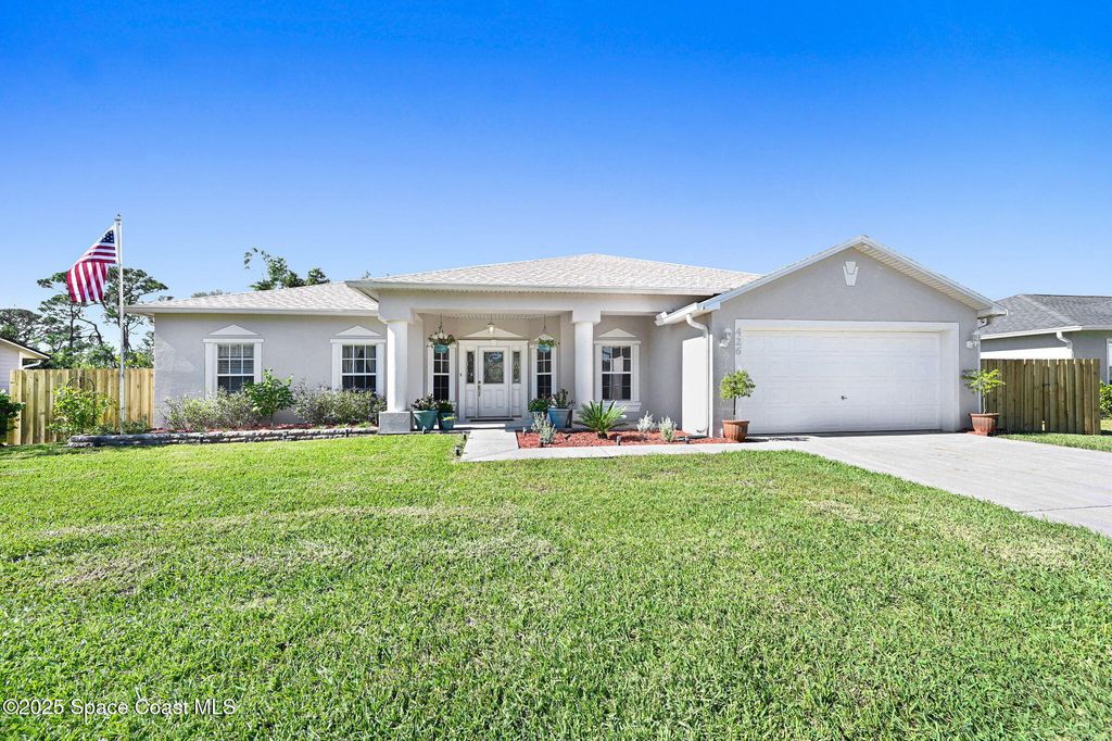426 Cortez Road NW, Palm Bay, FL 32907