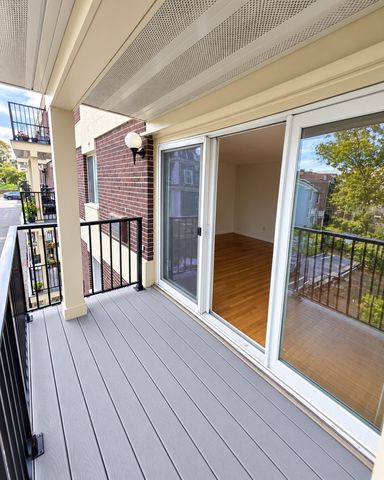 245 Lafayette St 2D, Salem, MA 01970