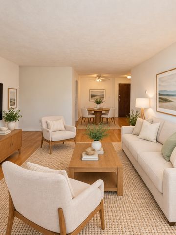 245 Lafayette St 2D, Salem, MA 01970