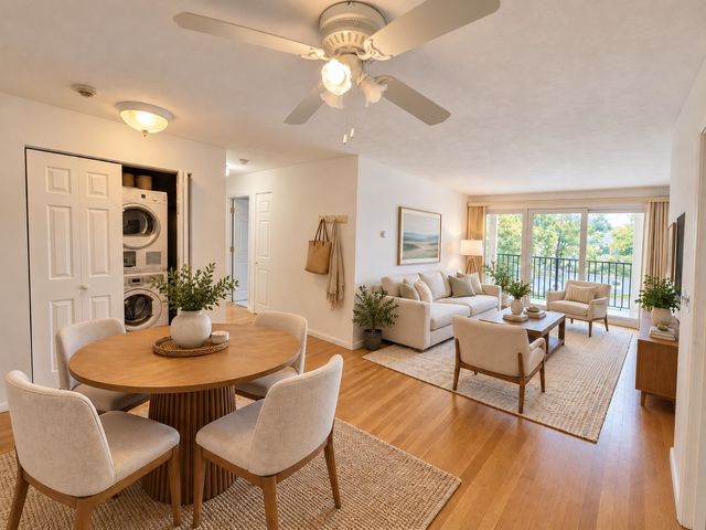 245 Lafayette St 2D, Salem, MA 01970