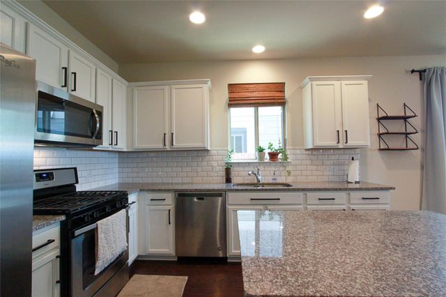 153 Carlina LOOP, Liberty Hill, TX 78642