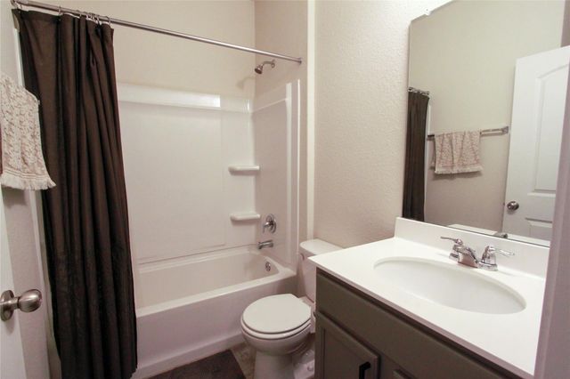 153 Carlina LOOP, Liberty Hill, TX 78642