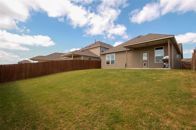153 Carlina LOOP, Liberty Hill, TX 78642