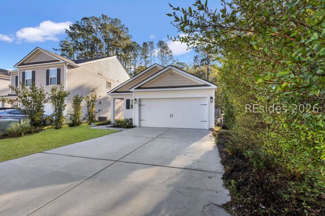 207 Mascot Ct, Okatie, SC 29909