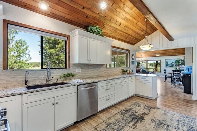 32841 River Bend Road, Chiloquin, OR 97624