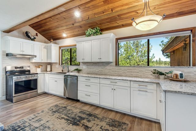 32841 River Bend Road, Chiloquin, OR 97624