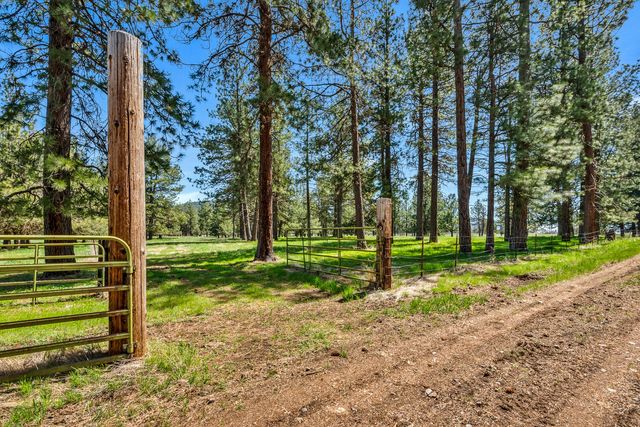 32841 River Bend Road, Chiloquin, OR 97624