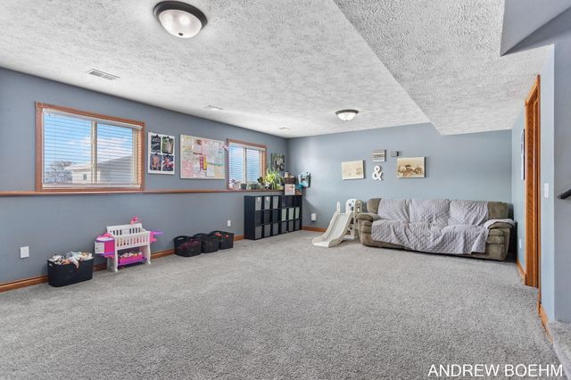 2521 Air Park Drive, Zeeland Twp, MI 49464