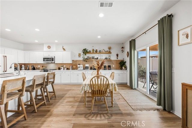 38235 Etienne, Palmdale, CA 93552