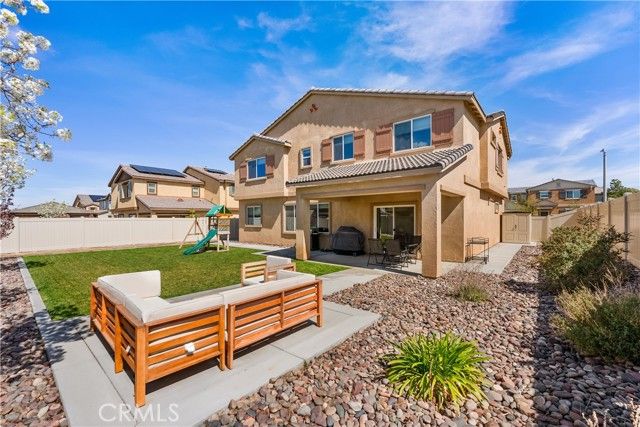 38235 Etienne, Palmdale, CA 93552