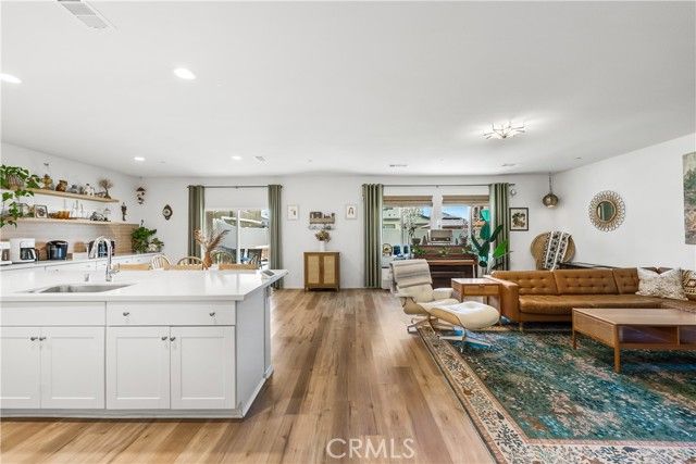 38235 Etienne, Palmdale, CA 93552