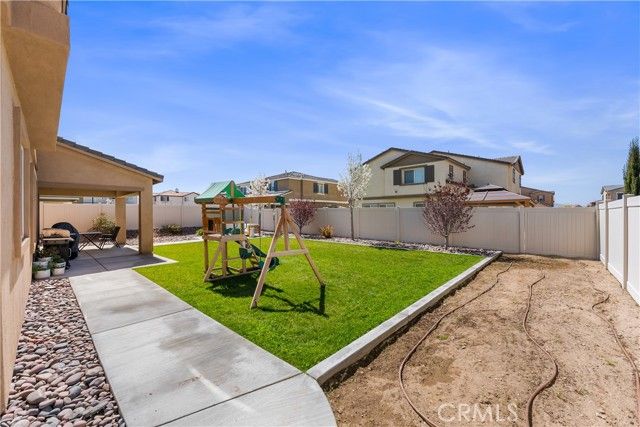 38235 Etienne, Palmdale, CA 93552