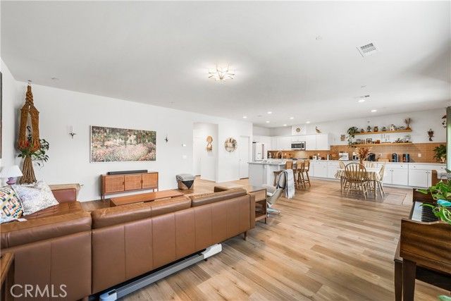 38235 Etienne, Palmdale, CA 93552