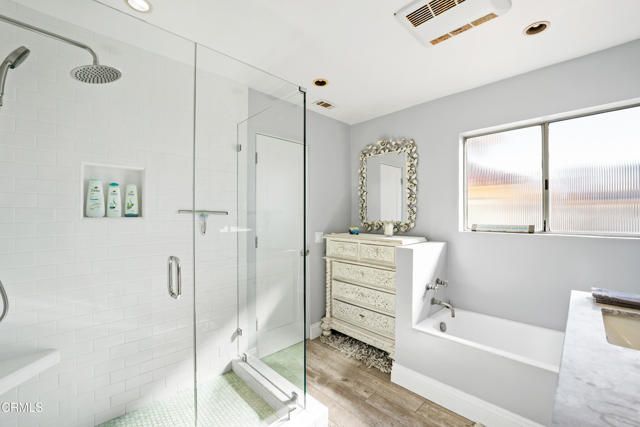 2405 Ocean Drive, Oxnard, CA 93035