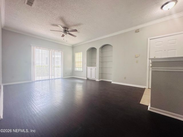 10000 GATE Parkway N 1711, Jacksonville, FL 32246