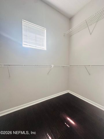 10000 GATE Parkway N 1711, Jacksonville, FL 32246