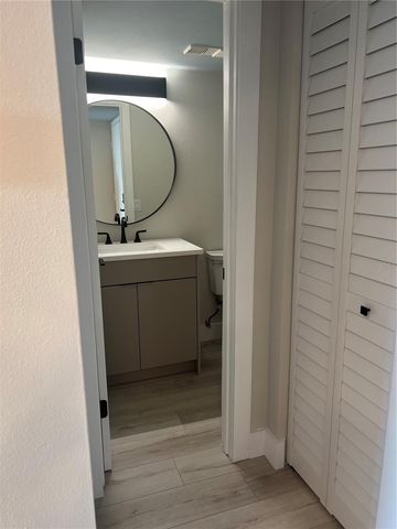 6104 PALMA DEL MAR BOULEVARD S 607, St Petersburg, FL 33715