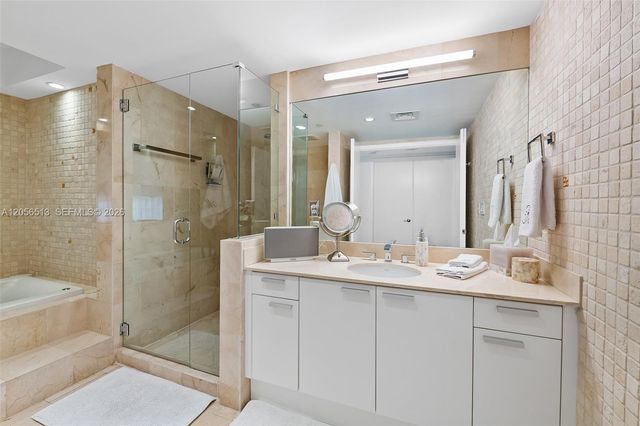 3131 NE 188th Street 1301, Aventura, FL 33180