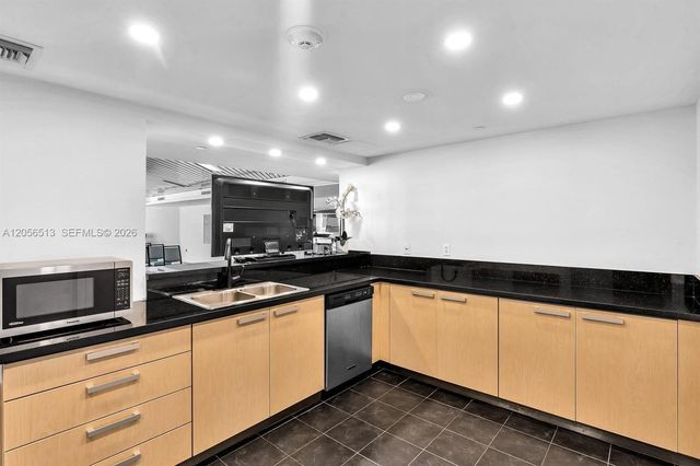 3131 NE 188th Street 1301, Aventura, FL 33180