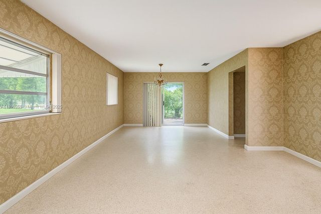 1265 NW 187th St, Miami Gardens, FL 33169