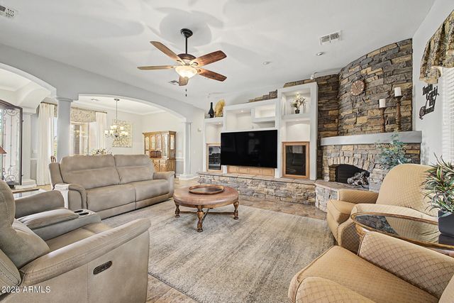 4316 W J J RANCH Road, Glendale, AZ 85310