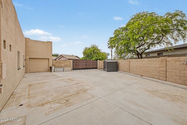 4316 W J J RANCH Road, Glendale, AZ 85310