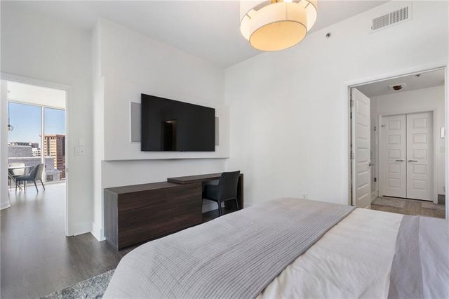 1080 Peachtree NE Street 1610, Atlanta, GA 30309