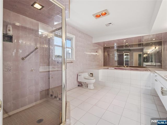 96 Lower Notch, Little Falls, NJ 07424