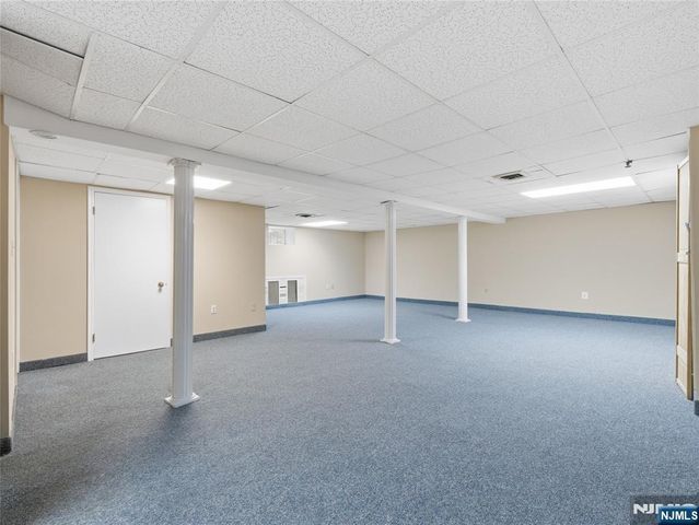 96 Lower Notch, Little Falls, NJ 07424