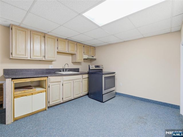96 Lower Notch, Little Falls, NJ 07424