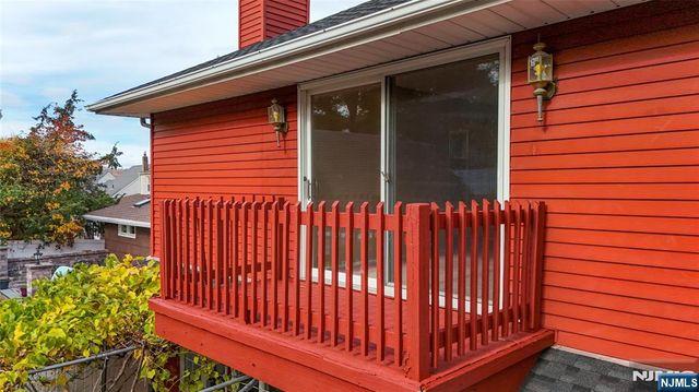 96 Lower Notch, Little Falls, NJ 07424