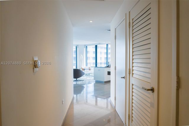 88 SW 7 2112, Miami, FL 33130