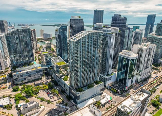 88 SW 7 2112, Miami, FL 33130