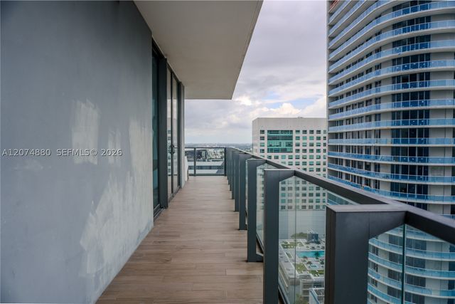 88 SW 7 2112, Miami, FL 33130