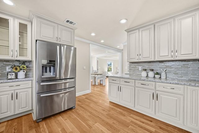 2535 Crystal Drive, Santa Clara, CA 95051